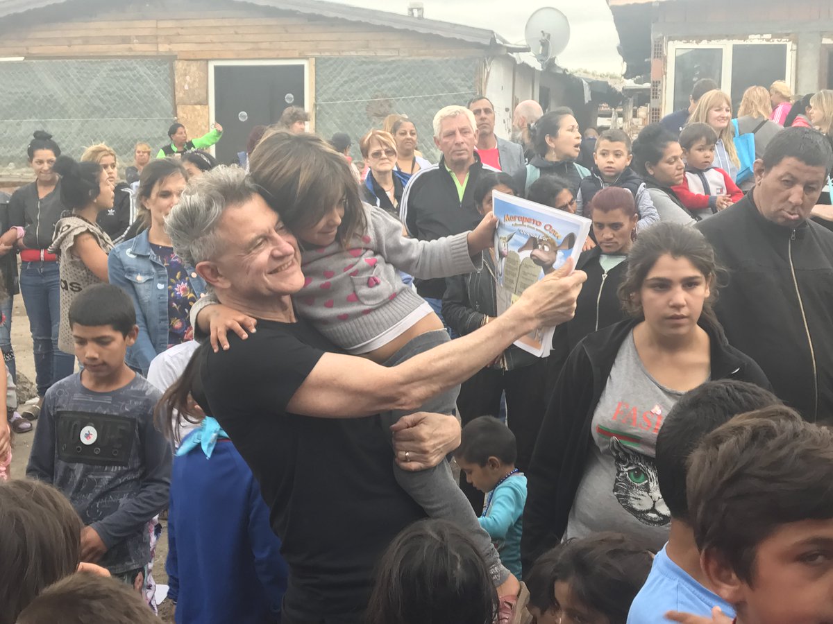 GeorgianBanov's tweet photo. EVERY CHILD NEEDS A HUG!
Yesterday we distributed hundreds of Bible books to Romani children living in one of the largest ghettos of Bulgaria. Thank you, partners!
#hugsareimportant 
#globalcelebration #missiontrip #missions #gcmissions #roma #gypsylove https://t.co/SeGlwkZIOa