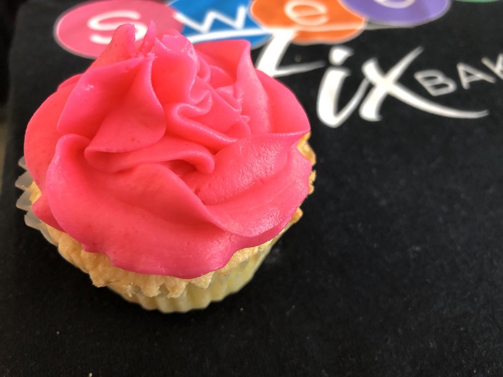 Got a cupcake craving? We have your fix! Come try one of our delicious eight flavors of cupcakes available this weekend, including our strawberry cream cheese cupcake! #TheSweetFix #clevelandheights #FridayFeeling