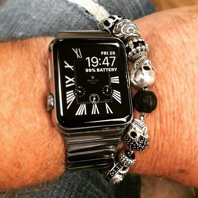 Black and Silver ...Rolex Face !

#applewatch #thomassabo #silver #black #rolex #beautyoftechnology #apple ift.tt/2O6pp9I