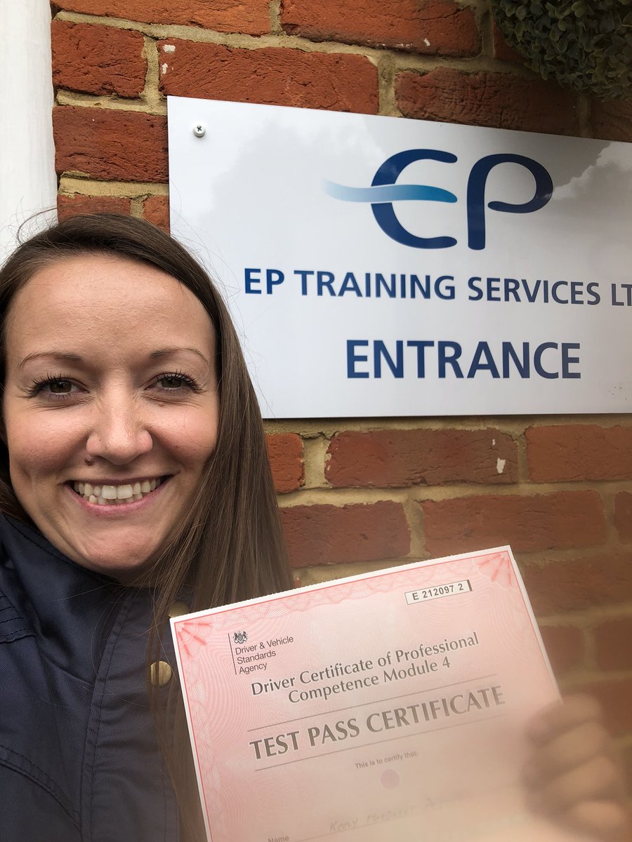 KeelyPriestman's tweet image. @eptraining thank you! Fantastic company to complete your #OperatorsCPC #DriversCPC  @DiamondDistLtd #Everywoman #WomenInLogistics #Surrey