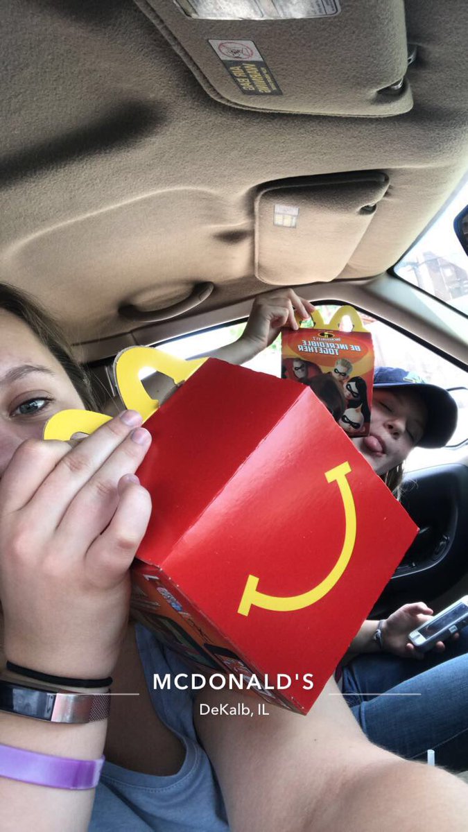 bcaj2001's tweet image. Happy 17th birthday dingus! These past 13 years of being best friends have been the best. Have the best day ever dude! Love ya💛