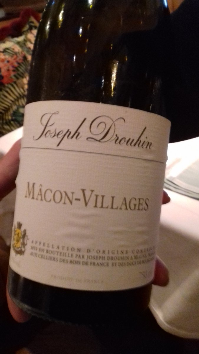 DesKing4's tweet image. Meant to take a pic before I ate it! Trust me the yellow fin tuna carpaccio  was delicious @theivydublin matched with @JDrouhin Macon Villages #menupreview