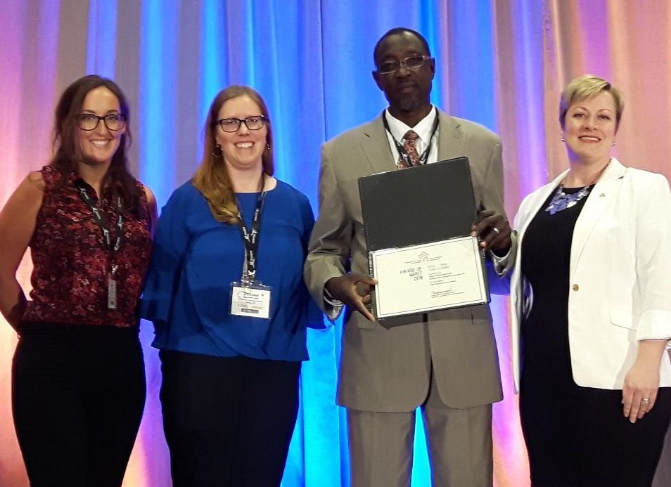 #HighRiver received a national Award of Merit for planning excellence today at the <a href="/CIP_ICU/">CIP-ICU</a> and Manitoba Professional Planners Institute National Conference in Winnipeg for the Town’s creative and innovative 2017 Land Use Bylaw.

Read more:
highriver.ca/town-wins-awar…