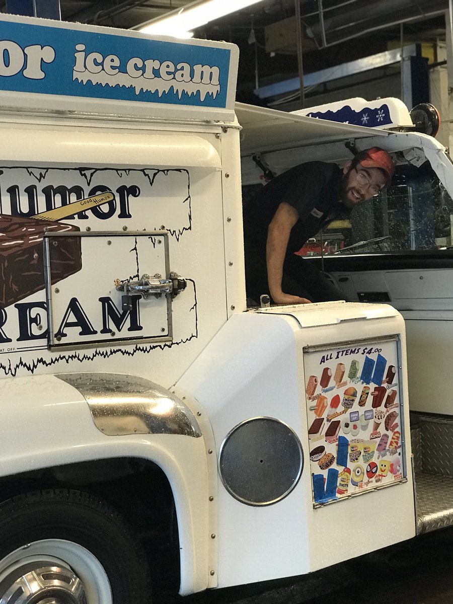 AamcoNorwalk's tweet photo. Sometimes we get the pleasure of fixing an ice cream truck, and sometimes we get ice cream as a thank you 🍦 all’s well, and ends well! #aamco #aamconorwalk #transmissions #totalcarcare #autorepair #accheck #icecream https://t.co/d9e2meVaqO