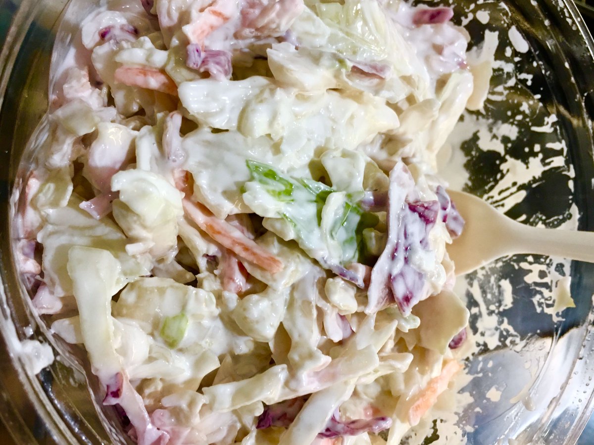 TLHMarket's tweet image. #LighthouseMade Dinner Tonight: a large lobster roll with a side of coleslaw, does it get more summer than that?