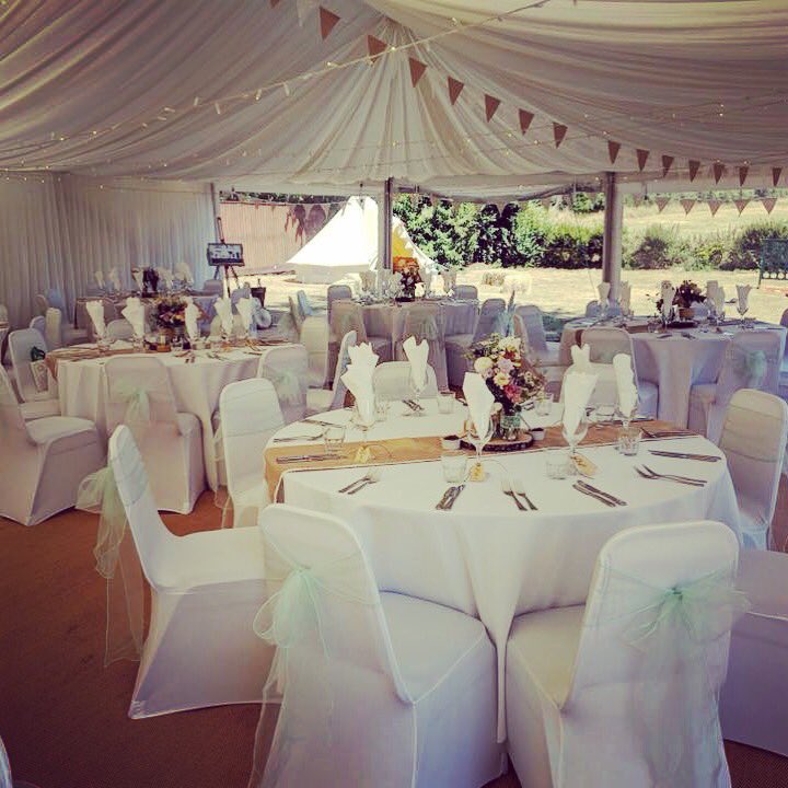 Rustichic17's tweet image. #weddings #rustic #centrepieces #brideandgroom #Dorset @TheSpringhead @DorsetHour @DorsetWedGuide