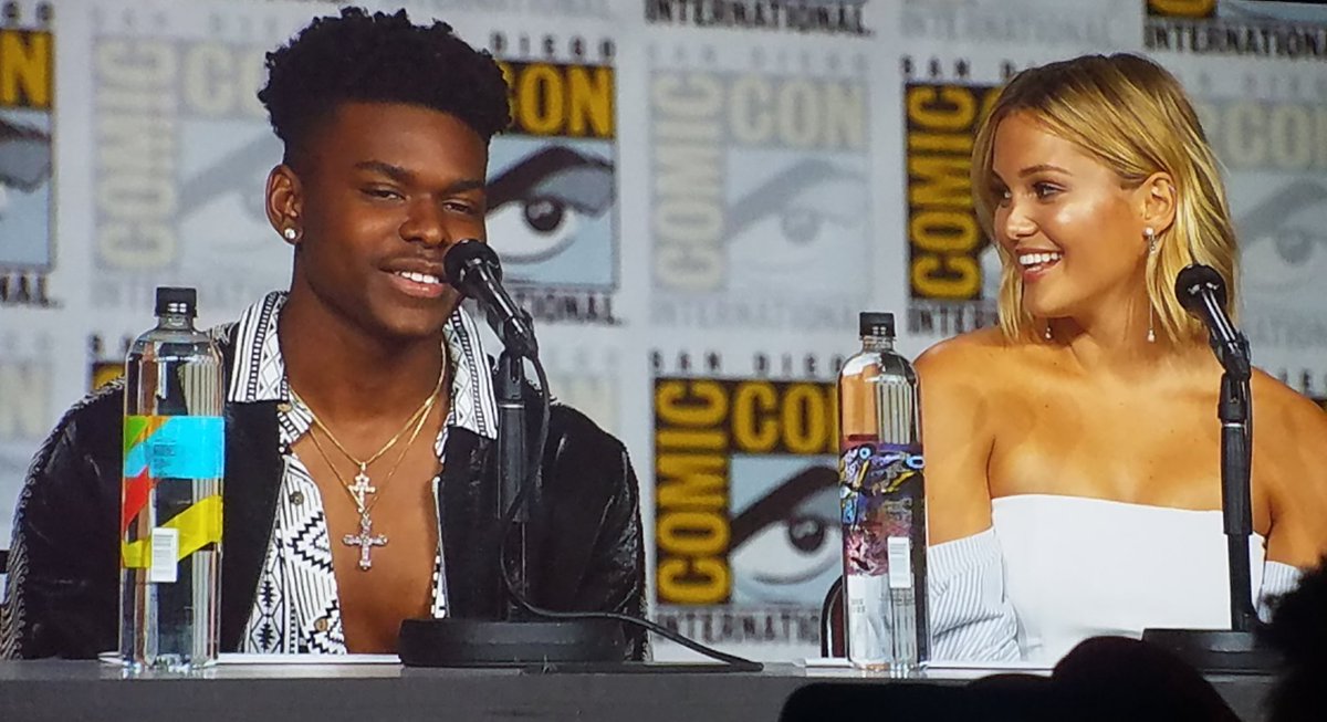 tv_blend's tweet photo. This @CloakAndDagger panel features 100% more smiles and positive vibes the show itself, understandably. As fun a #Marvel TV cast as it gets. https://t.co/EtZUnObptF