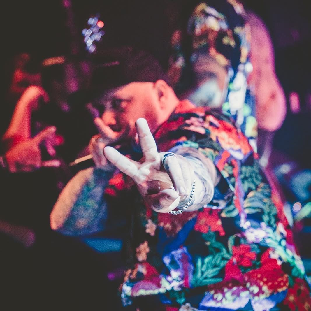 Who’s feeling those #HOHNoBummaSumma vibes? What’s your fave thing to do in summer?
📸: <a href="/micalafernee/">Micala Renee Austin</a>