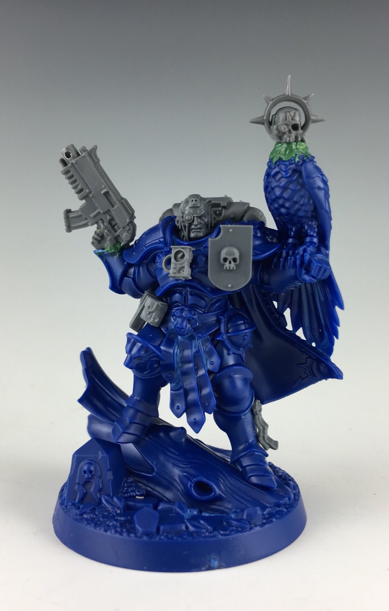 ウォーハンマーストア神保町 Whs神保町ペイントコンテスト キットバッシュ部門作品6 スペースマリーン シェイドスパイアのファーストライダーと グレイナイトのキットバッシュ Aosと40kの融合ですが 全く違和感が無く文句無しのカッコよさに仕上がって