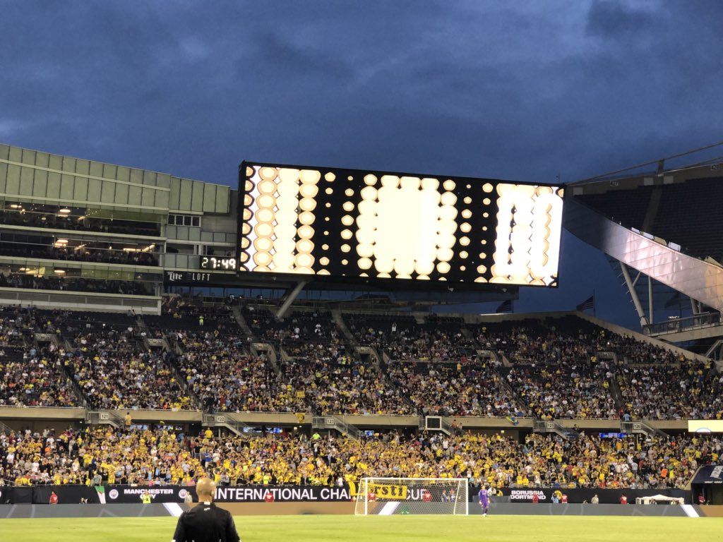 BVB's tweet photo. 🇺🇸⚽️ TOOOOOOOOOR für den BVB! @MarioGoetze (28') #MCFCBVB 0-1 https://t.co/xQppozxmub