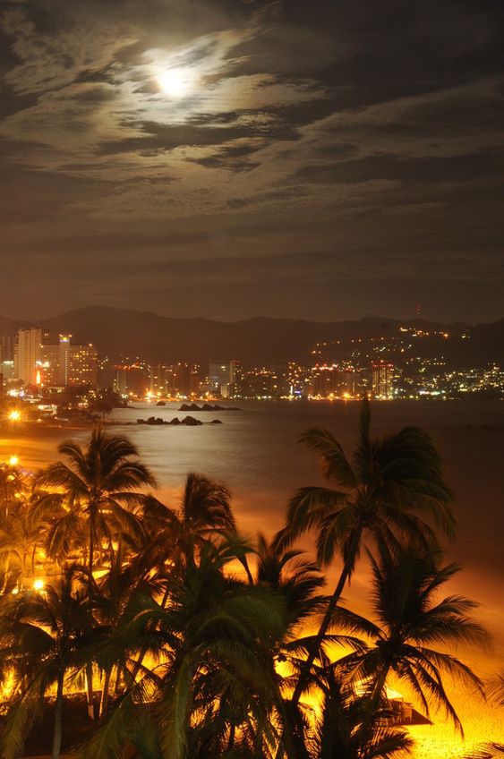 soniacolpo's tweet photo. @poupouch48 @Keith1Chill @MARYANCURBELO @JAIMON777 @DonnaFins @Ghiovanela @mrtom101 @Lizbethfeelings @rkmeeks7 @BrendaFlournoy1 @MrSmiith_ @zepiron @SimonaAnvar @GucciGuccin @cabrerasm6 @NajdeckiArtur @seasolshades @arasaucedo24 @Joee_Blackkk @se_ablue @SurfersRoom @MagdaMeghy @henrirouen @peac4love @klem7165 @vixentink_tracy @AnnaCAAlves17 @jumeira__h ππππππππππππππ
#GoodEveningπ΄πΉ#AllGreatFriends #NiteNight π§‘#SweetDreams
#SeeYou #tomorrow #ThankYouAlways #For #Retwitting
#GoodVibesOnly #HappyWeekEnd #EnjoyLife #SummerTime
#PlaceToGo #Travel #Acapolco #Bay π²π½#mexico https://t.co/NvA7RxbBOh