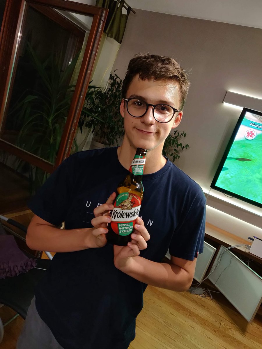 taysperfxct's tweet photo. Chcę pokazać bratu że jest mega przystojny, jeśli uważasz że tak jest, podaj dalej a mu to pokażę i zrobi mu się miło 🙈 #rt #mojcrush https://t.co/RvuvdAfito