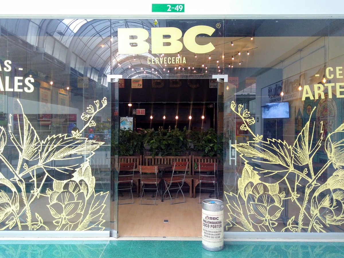 unioccidente's tweet photo. La cervecería pequeña más grande de Colombia llegó a @unioccidente.
¡Le damos la bienvenida a @BBCcerveceria! 🍺 🎉
#ElIngredienteEsLaGrandeza https://t.co/m7AaXyxHhC
