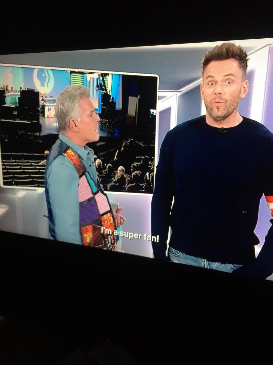 greyrabbitstop's tweet photo. Well who doesn’t love the art of #quilting @rayliotta Got round to binging @thejoelmchaleshow on #Netflix #powerofquilting https://t.co/t0yJbOTJbd