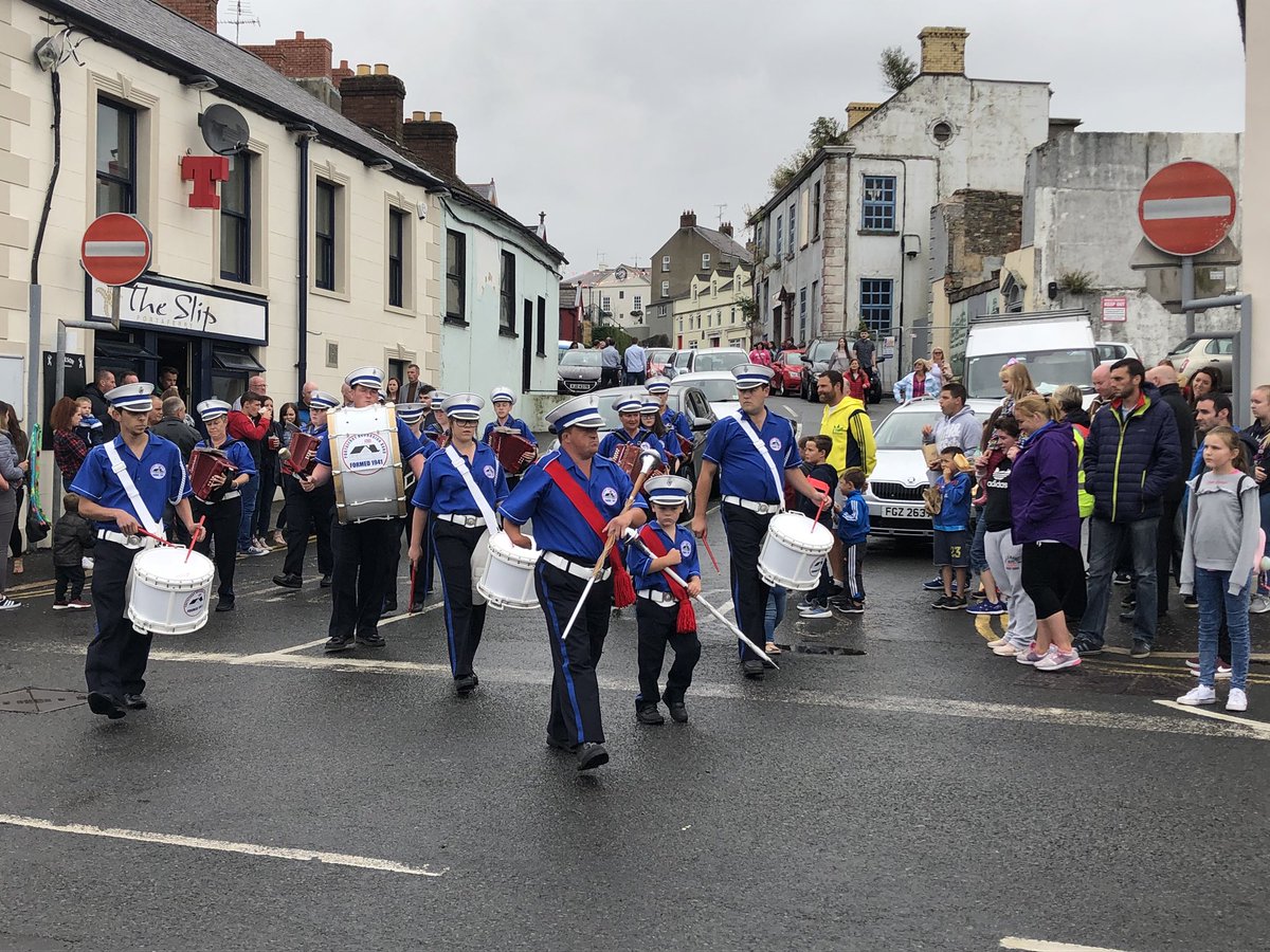 MMcIlveenDUP's tweet photo. A few of the bands out this evening @PortaferryGala - @ballygowanpipe @PortaferryAcc  and Cleland Memorial Pipe Band 🎶🥁 https://t.co/tSupCC1pMd