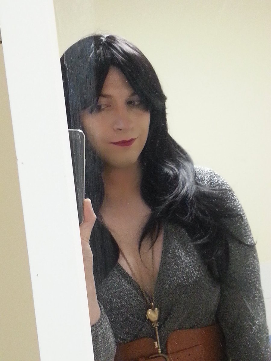 Stephyxo92's tweet photo. I do get lonely ,too often aswell ,friend wanted :/ x #friendplease #lonely #mtf #trans #needareasontosmile https://t.co/mYN2MT84S8