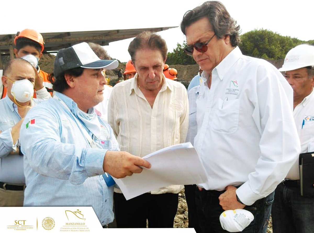 ASIPONA_Man's tweet photo. En recorrido de supervisión a los trabajos realizados en Laguna Valle de las Garzas, con el Coordinador General de Puertos y Marina Mercante de la SCT, Guillermo Ruiz de Teresa, el Director de la API Manzanillo, Dr. Ovidio Noval Nicolau y colaboradores del puerto. https://t.co/nktxBywfgg