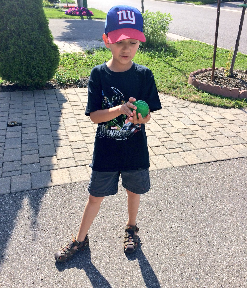 TeddyOutReady's tweet photo. On the way to Million Bounces with this special ball from #JakksPacific! #MasterAMillion https://t.co/mNphfL25LV
