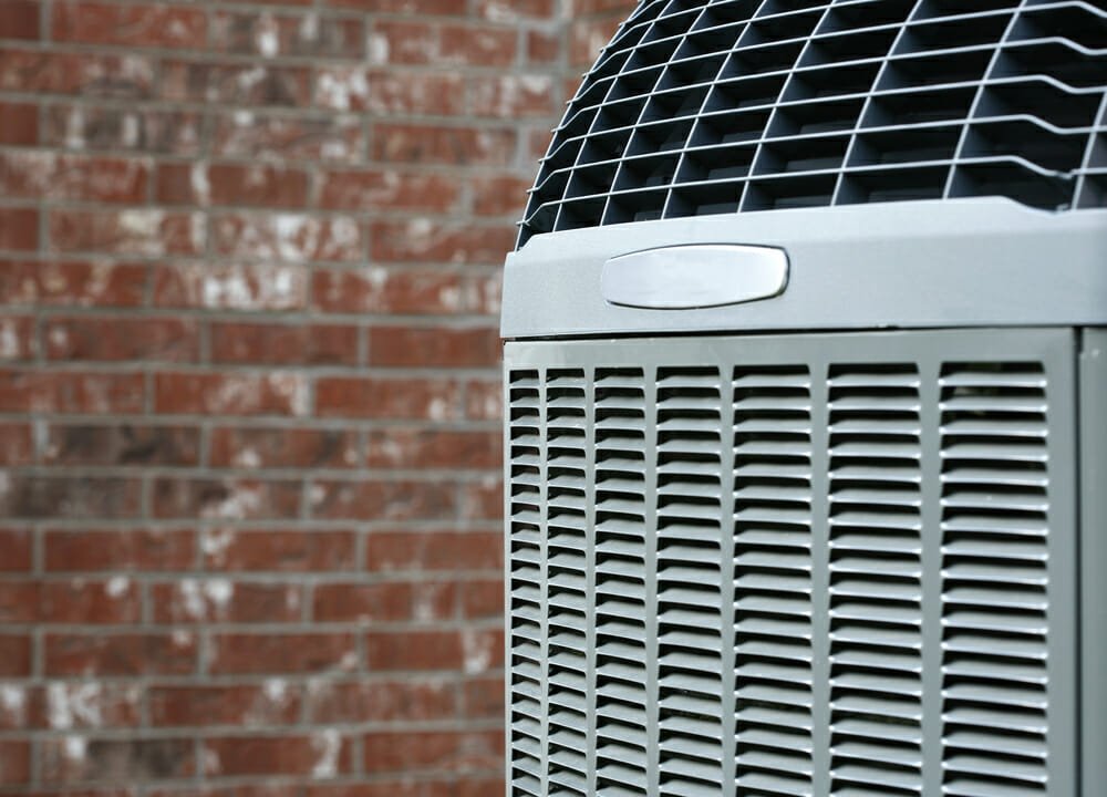 Modernize's tweet photo. Summer temps are on the rise. If you're in the market for a new AC unit, these tips will help you find the perfect system for your home. #homeremodeling #HomeImprovement  #hvacunit https://t.co/lKJ7w5tK3R https://t.co/aCo1Bt5Y8b