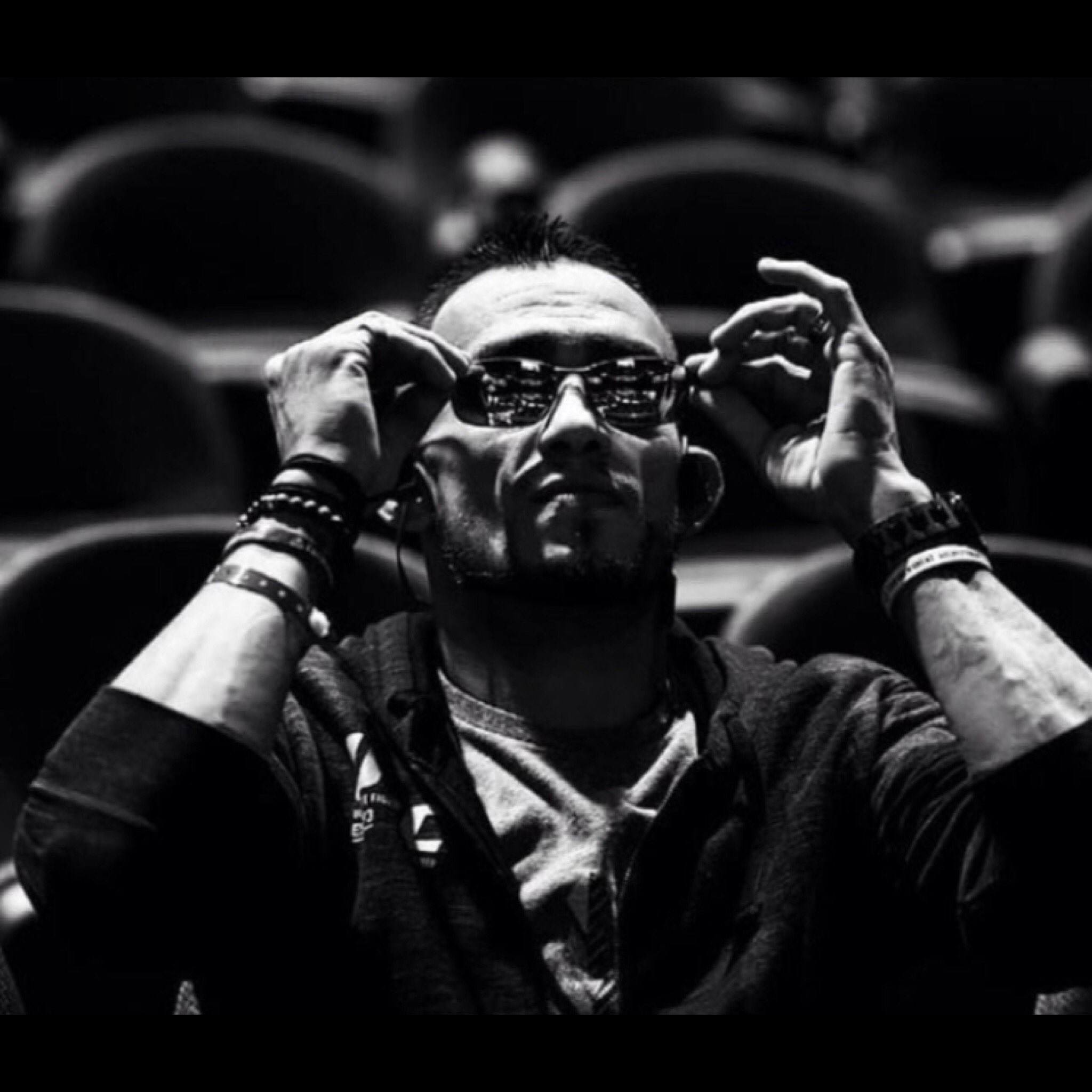 DilF_A2U0AADrXX.jpg:large