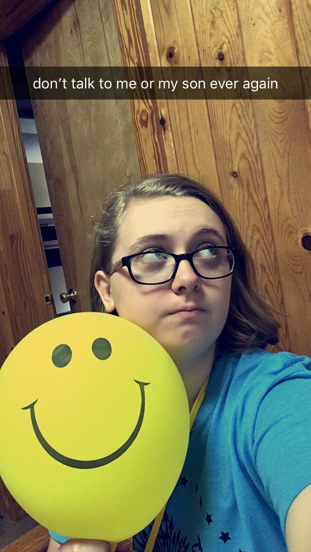 paige_hud's tweet photo. #flightweek2018 https://t.co/7PEa0YXVYO