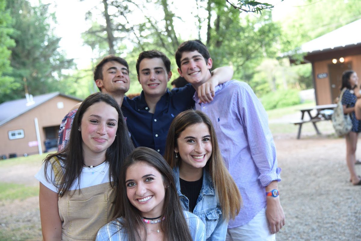 BBYOInsider's tweet photo. #ShabbatShalom, from your friends at Kallah! Wherever you are tonight, we hope you have an awesome and peaceful Shabbat. Where are you celebrating? #BBYOsummer2018 https://t.co/p1ZFfsau1H