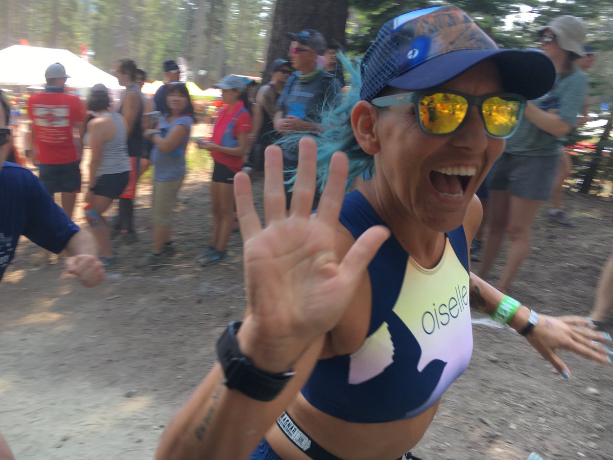 oiselle_podium's tweet photo. @theironroad starting off team #birdmachinetahoe #loop1 #oisellepodiumproject https://t.co/AtnN84sLC0