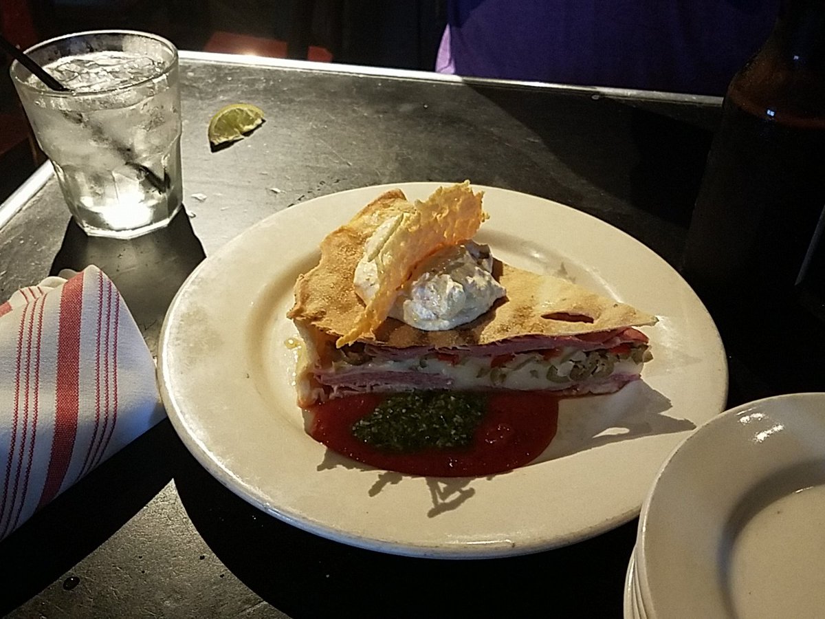 TheRaisedGlass's tweet photo. @GrandwichGR at The Bob unfortunately does not taste as good as it looks. Not bad, just like day-old pizza. Points for presentation, though! #raisedglass https://t.co/quvhayvPO3