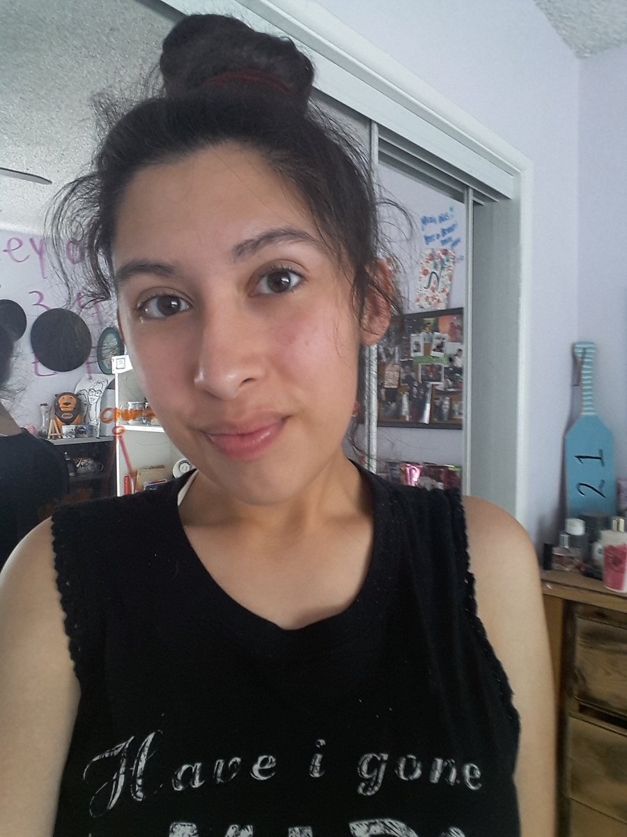 autumnsolis18's tweet photo. i look insane &amp; im digging it 🤙 https://t.co/VcEukUVWgb