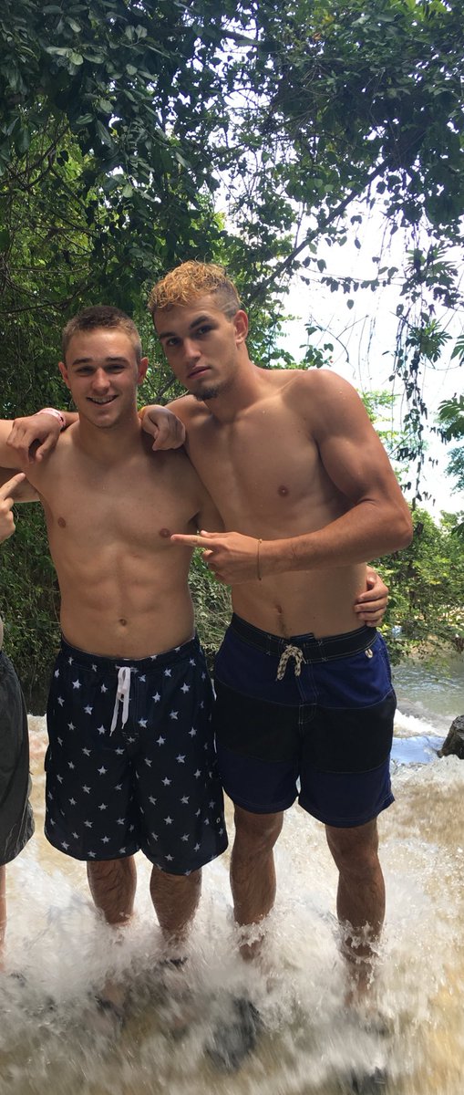 NHessefort's tweet photo. Happy birthday brother, do your thing at mizzou @CadeMusser https://t.co/QdoO1KxJxr