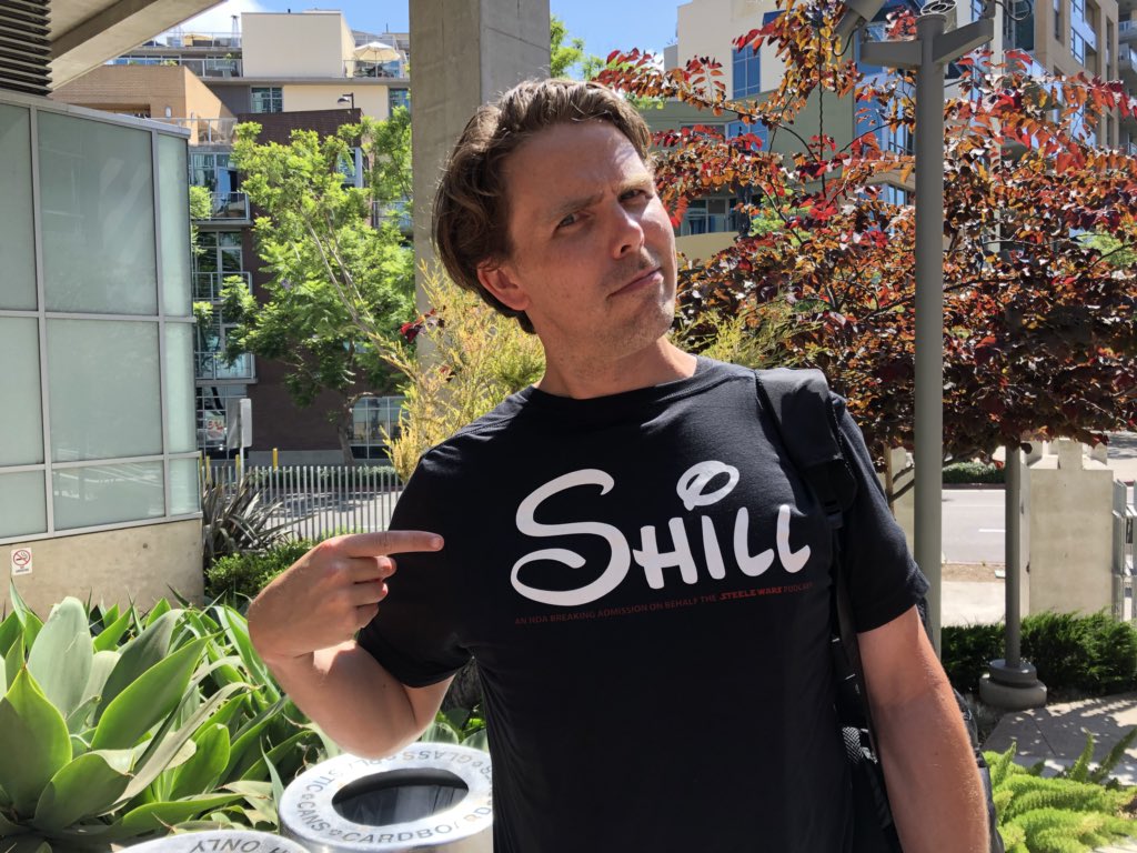 NerdPortraits's tweet photo. "People travelling from all around the world to be themselves for five days." #SDCC #ConProfiles https://t.co/3ASw3WNS4I