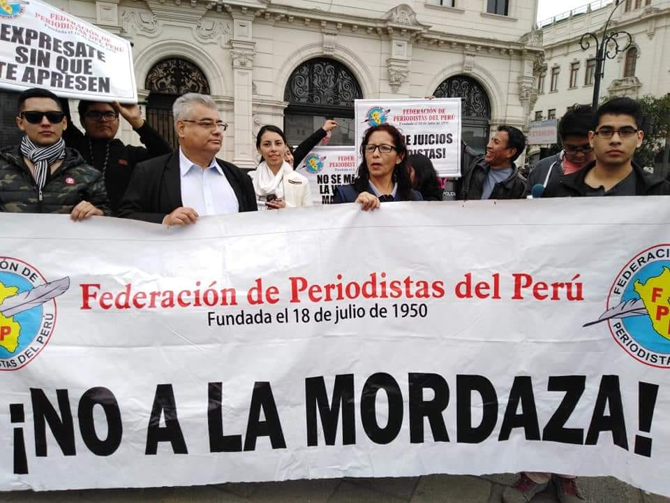 marielas's tweet photo. Viva Perú https://t.co/RZdLDw8J5w