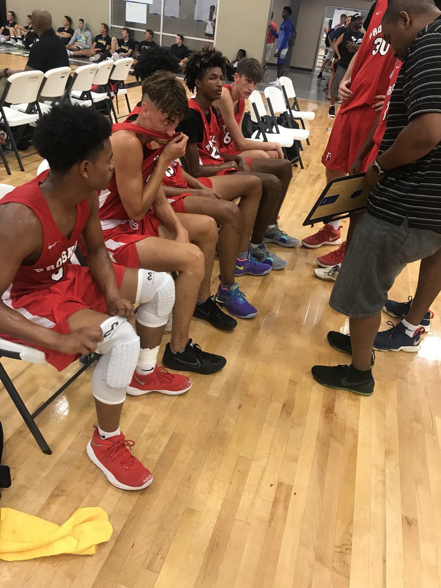 Tough loss for our 17u <a href="/proskillsok/">Nike Proskills Oklahoma</a> group today as we fell to a very well coached Colorado Chaos team.