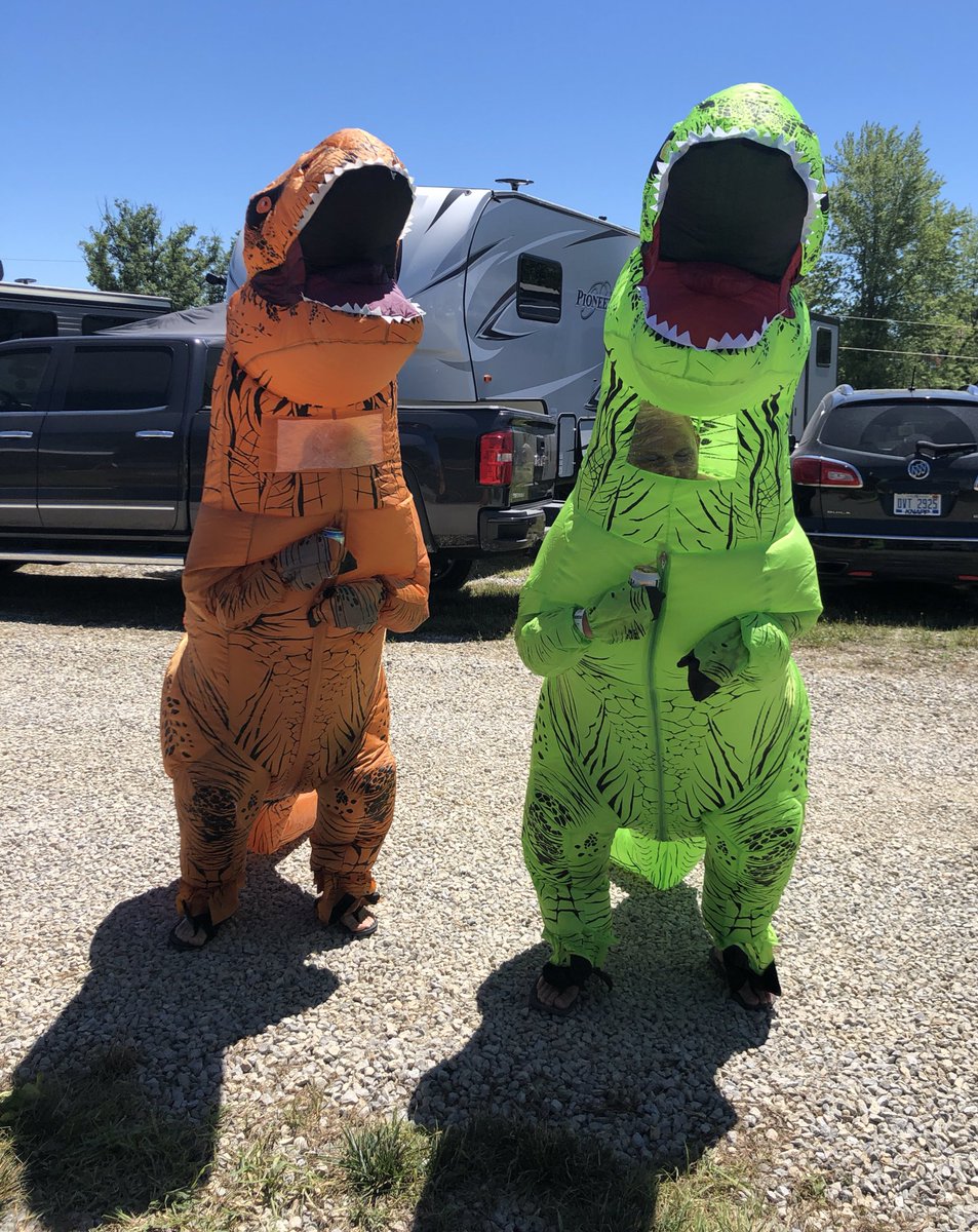 PatrickShepherd's tweet photo. Yes, there were dinosaurs at @countryconcert in Fort Loramie
#CountryConcert18 https://t.co/Yy1UfU0ZcH