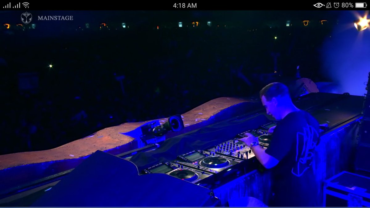 angelvamp's tweet photo. work hard.. party harder.. ππ»
that feeling when you get to #tugstugs πππ
literally front seat...YASSS..
in front of a mobile phone & laptop ππ
#Tomorrowland2018
@HARDWELL
@axwellingrosso1
@steveaoki https://t.co/dzYxDmZm2W