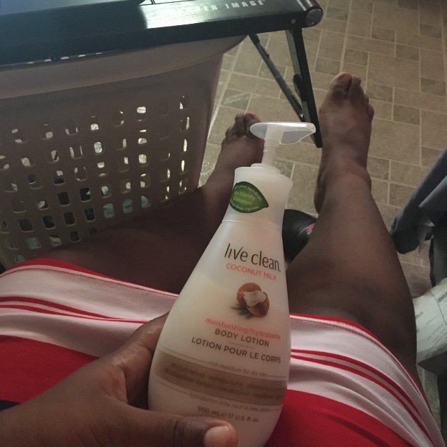aaliyahsmommy6's tweet photo. @influenster #LiveCleanUSA  #LiveCleanCoconut #Complimentary https://t.co/W2PXt5eSZn