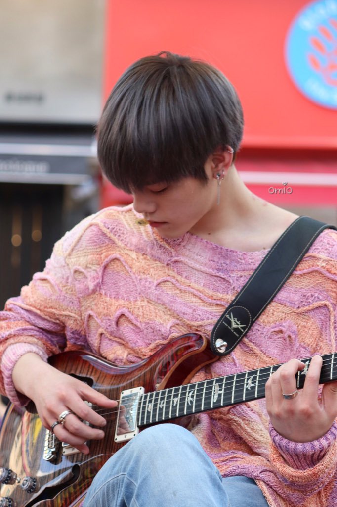 ChaHun_omio's tweet photo. @1228_omio @NFlyingofficial 180714 대구 동성로 버스킹6

@NFlyingofficial
#엔플라잉 #NFlying
#HOW_R_U_TODAY #차훈 #ChaHun #チャフン #고먐미 #하루톡톡 #먐미톡톡 https://t.co/vFxUGsxU76