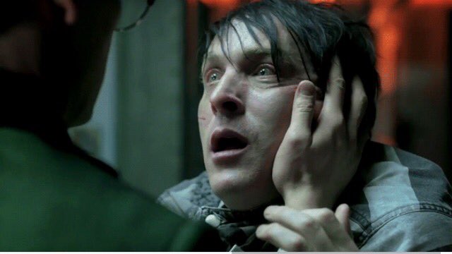 Emily86580253's tweet photo. *cries* @Gotham @GothamTVWriters #nygmobblepotseason5 #SaveGotham https://t.co/HVBpVWglHv