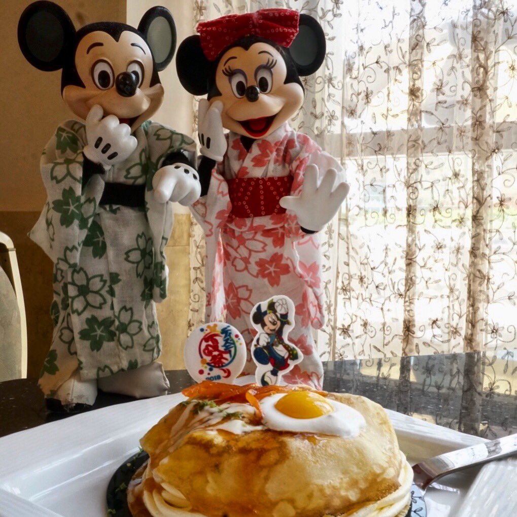 ひゅうま アンバサダーホテルラウンジのスペシャルケーキ 広島お好み焼き風 コテでカットする辺り こだわりと悪ふざけのバランスが絶妙です T Co Ehkezm6byc Twitter