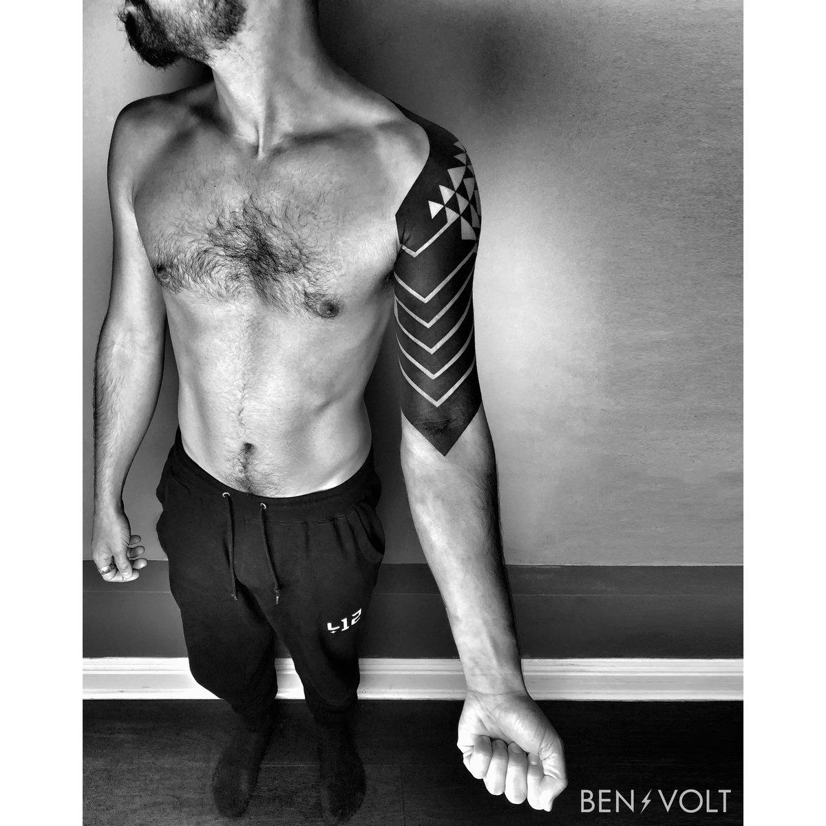 benvolttattoo's tweet photo. In progress full sleeve. A bold abstract geometric piece for Ian’s first tattoo. A new empowerment for a new chapter of life. Thanks so much for being a great guy, and for being very much present, positive and strong during the process. #benvolt #blackwork #form8tattoo https://t.co/IXCIzPLJmg