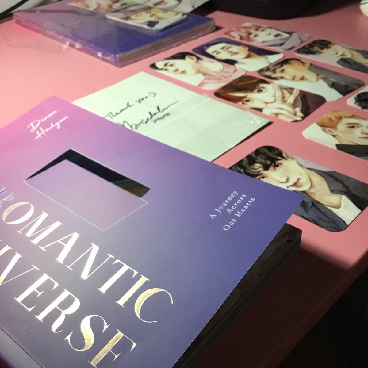 I am unconsciously smiling while reading through the pages. <a href="/abusedmember/">Dinan ✨ CF22 G36 BOTH DAYS</a>, this is so so so beautiful. The illustrations and words contrast with each other beautifully. I am seriously in love 😭💗 You have worked hard! 😍💗✨

thank you <a href="/thriftkstoreph/">THRIFT KSTORE PH</a> for the transaction~