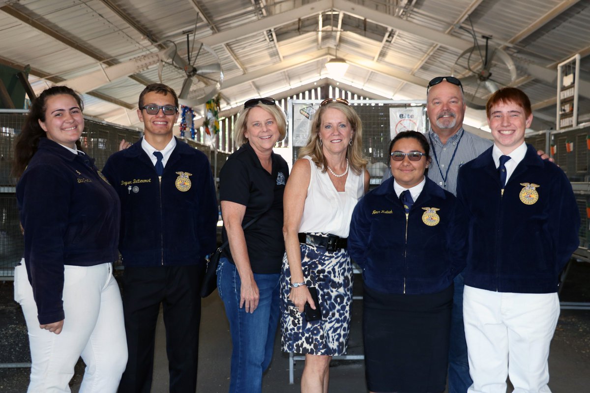 MCS4Kids's tweet photo. Enochs &amp; Downey FFA students gave Superintendent Dr. Noguchi a tour of the livestock area at the @stancofair! As always, the students were professional, knowledgeable &amp; well-spoken. 1,500 MCS students are involved in FFA. This would not be possible without AMAZING Ag Teachers! https://t.co/NBOTf5fM5J
