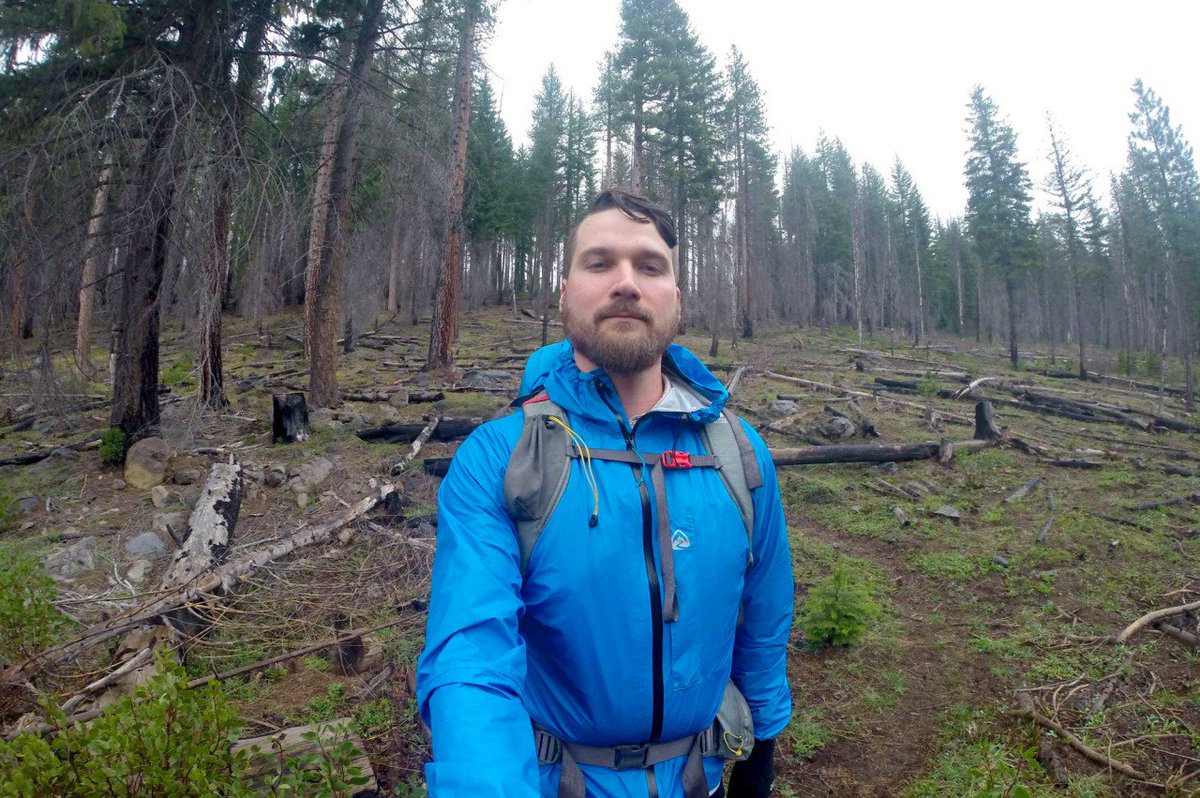BackpackersCom's tweet photo. Find harmony between the sweat and the rain in the @ZPacksLLC Vertice Rain Jacket: https://t.co/tJjizevwEh #lovelifeoutside #zpacks #ultralightbackpacker https://t.co/qi9Eb09VP0