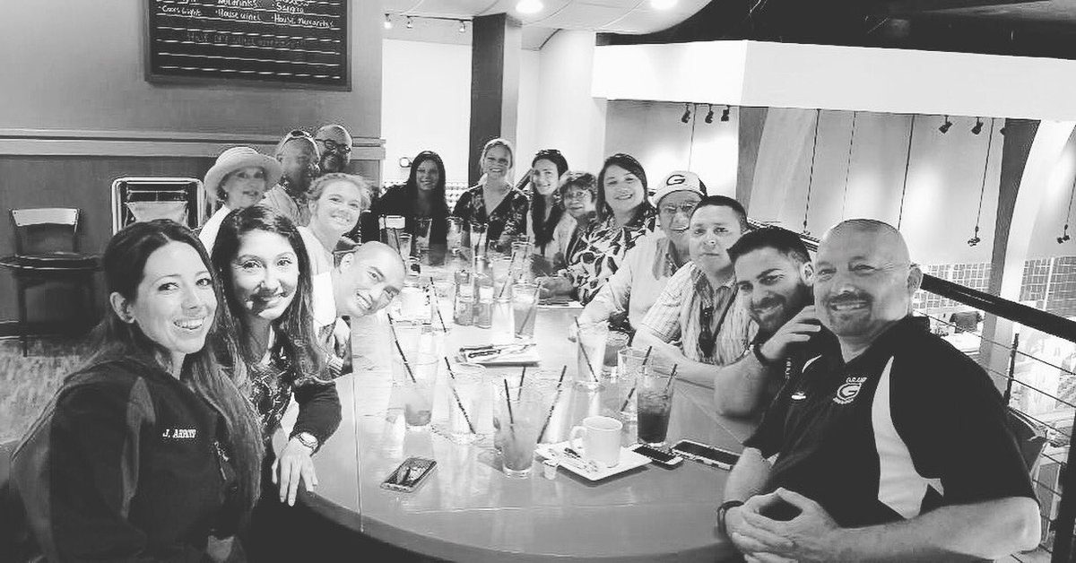 SeilerBiology's tweet photo. Oh hey Twitter! Excited to start another year #grangerjuniorhigh with this awesome #grangersquad! 🦅🦁 https://t.co/yl1GjhHgHi