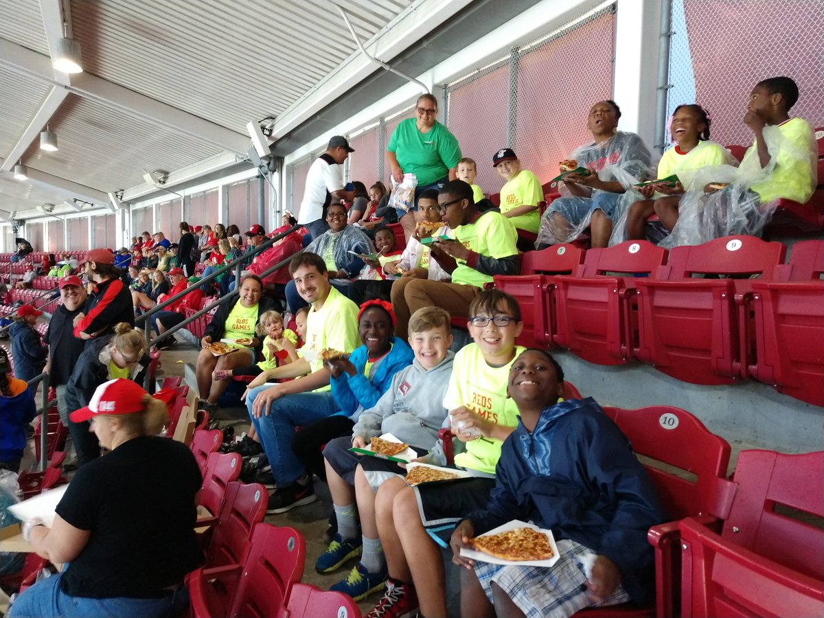 SprtsGames4Kids's tweet photo. Chhhheeeeeessse.... pizza!
#RedsGamesForKids
#RGFK
#SGFK https://t.co/y78HUpu5Uq