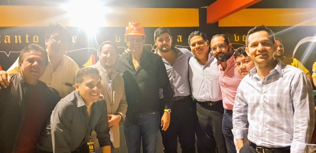 JorgeNoreroS's tweet photo. Remodelación de la #GeneralSur #VamosBSC #Vamosxla16 🌟 #FamiliaAmarilla @barcelonaSC @panchocevallosv @aquilesalvarez @Alfredo_PG @Jorge_Reinoso_C @maguilarh80 @HRUGEL @XavierSalem @carolrugelsono @ManuelJachoCh https://t.co/dIdtxsp7sy