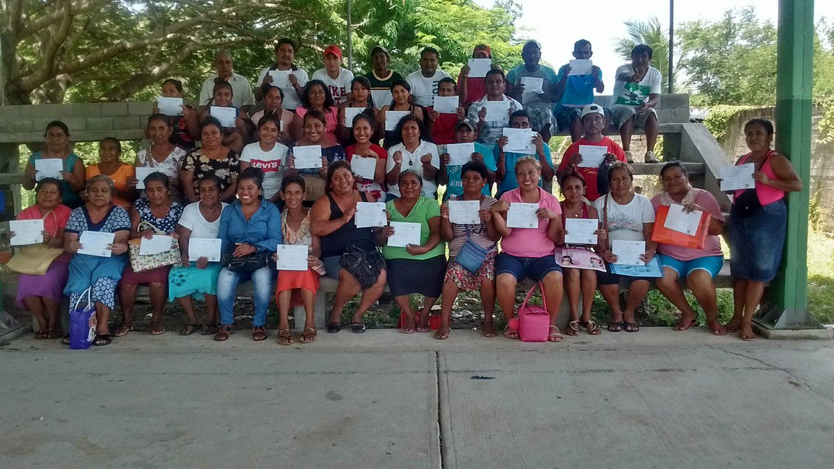 belevalua31's tweet photo. PROPESCA 2018. PESCADORES DE SAN PEDRO DE LAS PLAYAS, ACAPULCO. GRO. @incarural  @PROPESCA 2018  @linosma https://t.co/VZ9U3JzSDq