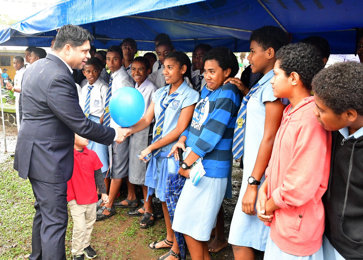AiyazSKFiji's tweet photo. "The idea is to ensure that our young people, as well as every Fijian citizen, is able to access this technology. This will create a more knowledge-based society." @FijiAG during the launch of the free wifi hotspot in Sukuna Park. https://t.co/SkK4rOsmyw