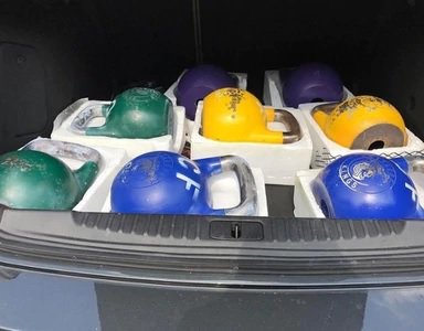 KB_Kings's tweet image. kettlebellkings.com/blog/kettlebel…
Know what is a kettlebell life hack.

#kettlebell #workouthack #fitness