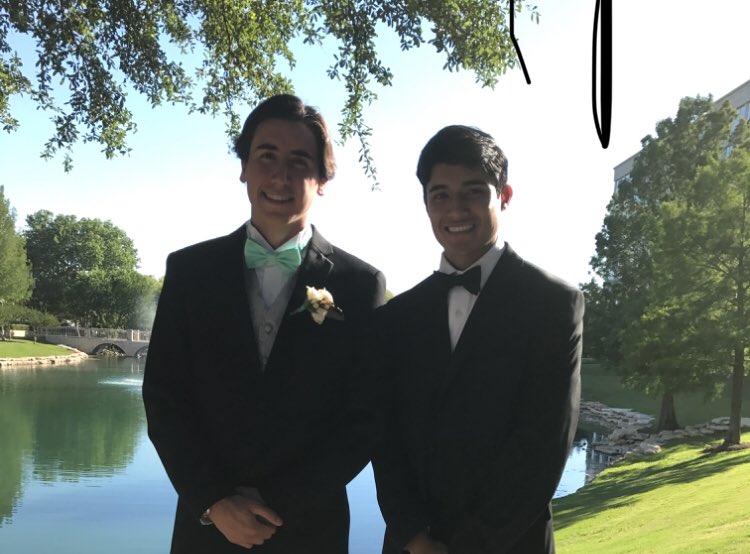 Medina_Claudio8's tweet photo. Happy birthday Patricio! You’re like a brother to me. Hope it’s a good one, love you! @patriciog_11 https://t.co/PkRqqAtwrk